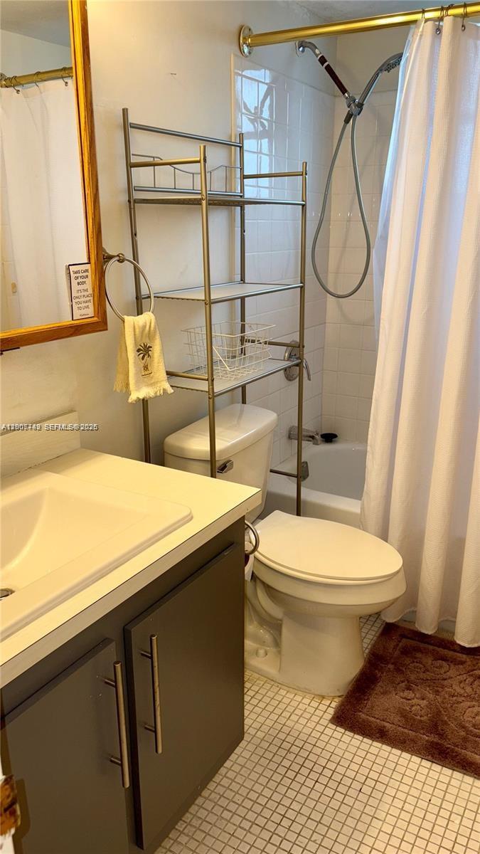 SUN RUN CONDO - Residential