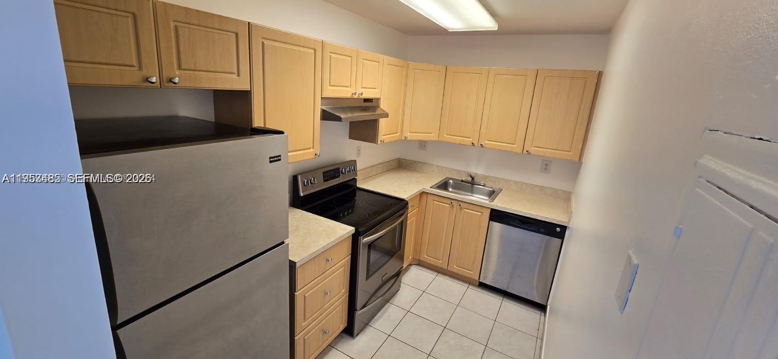 NEWPORT CONDO - Residential