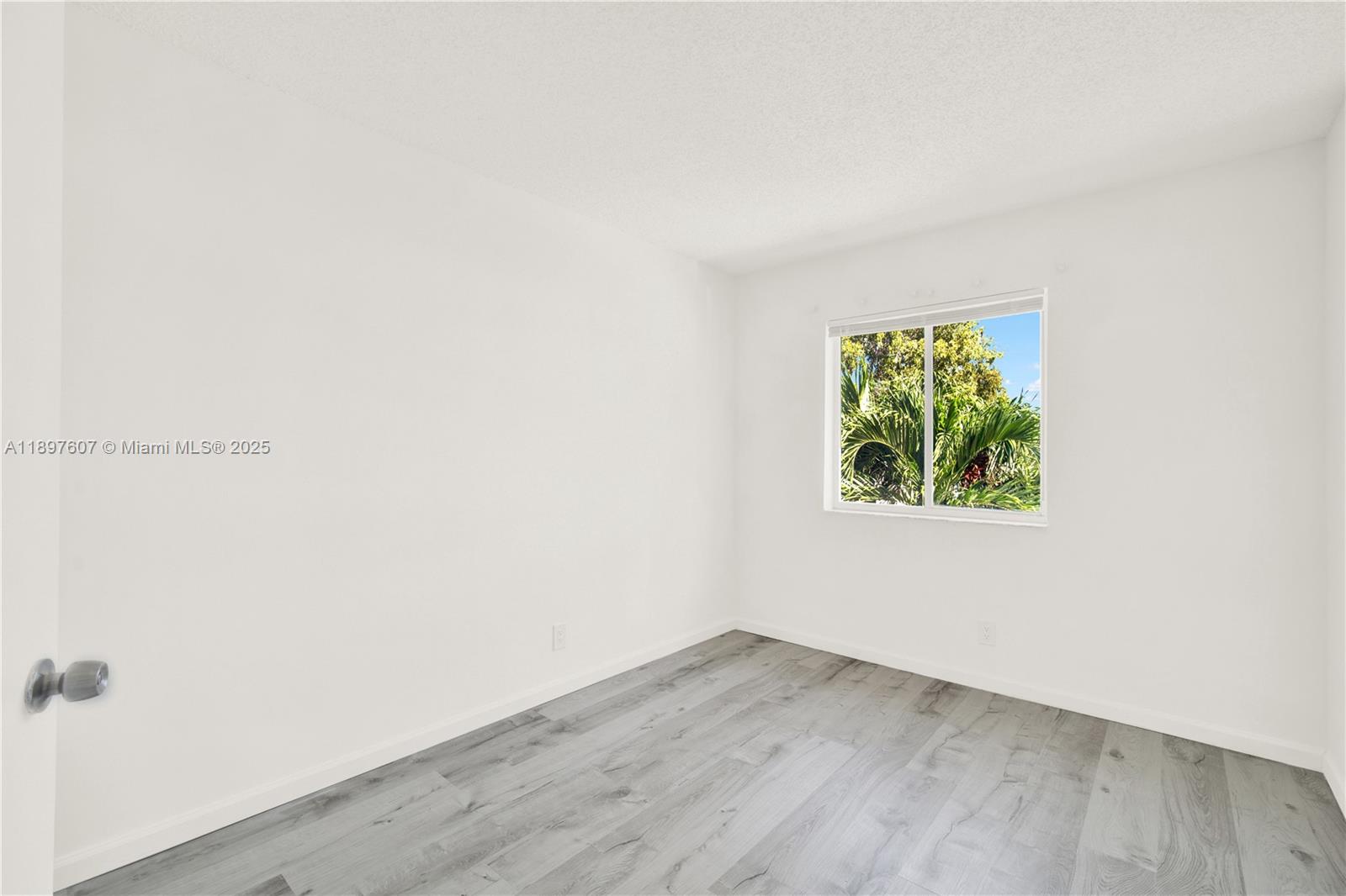 WEITZER SERENA LAKES TOWN - Residential Lease