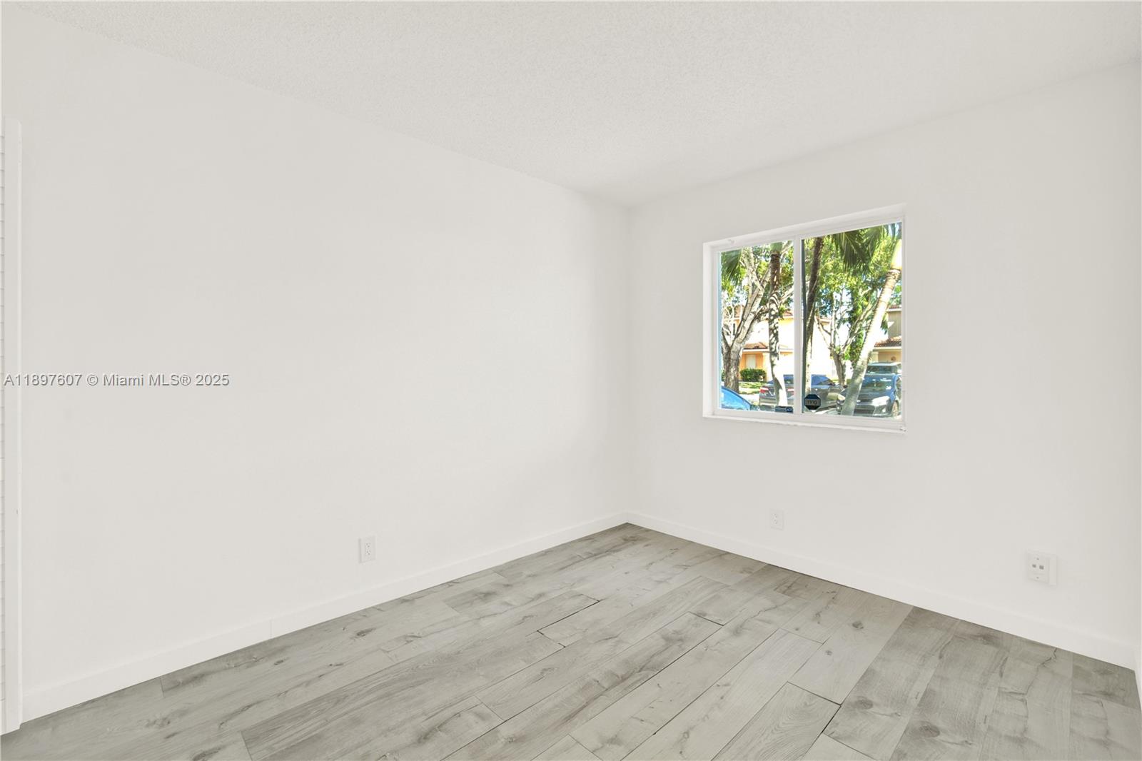 WEITZER SERENA LAKES TOWN - Residential Lease