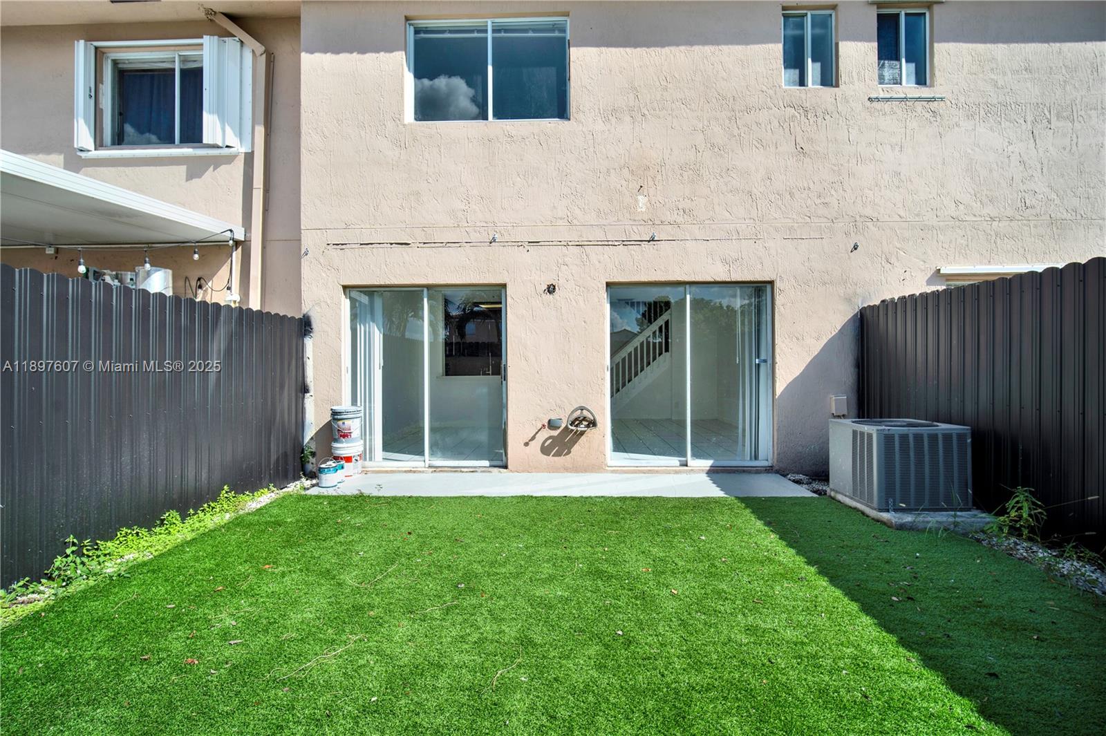 WEITZER SERENA LAKES TOWN - Residential Lease