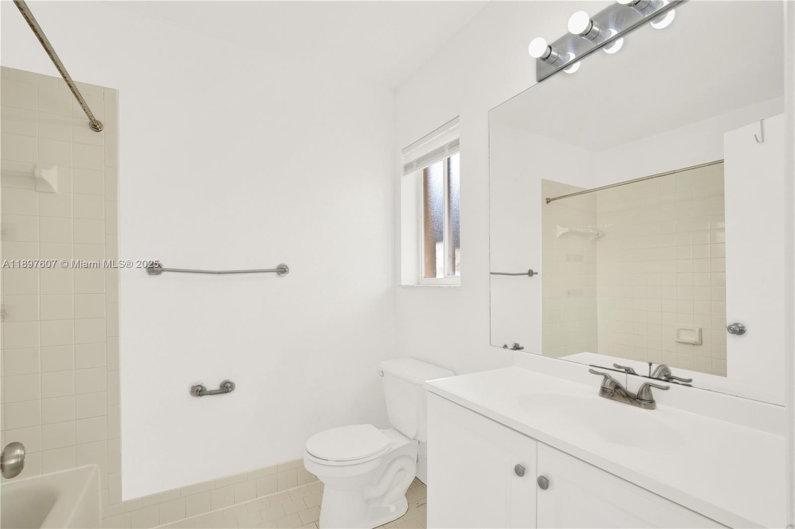 WEITZER SERENA LAKES TOWN - Residential Lease