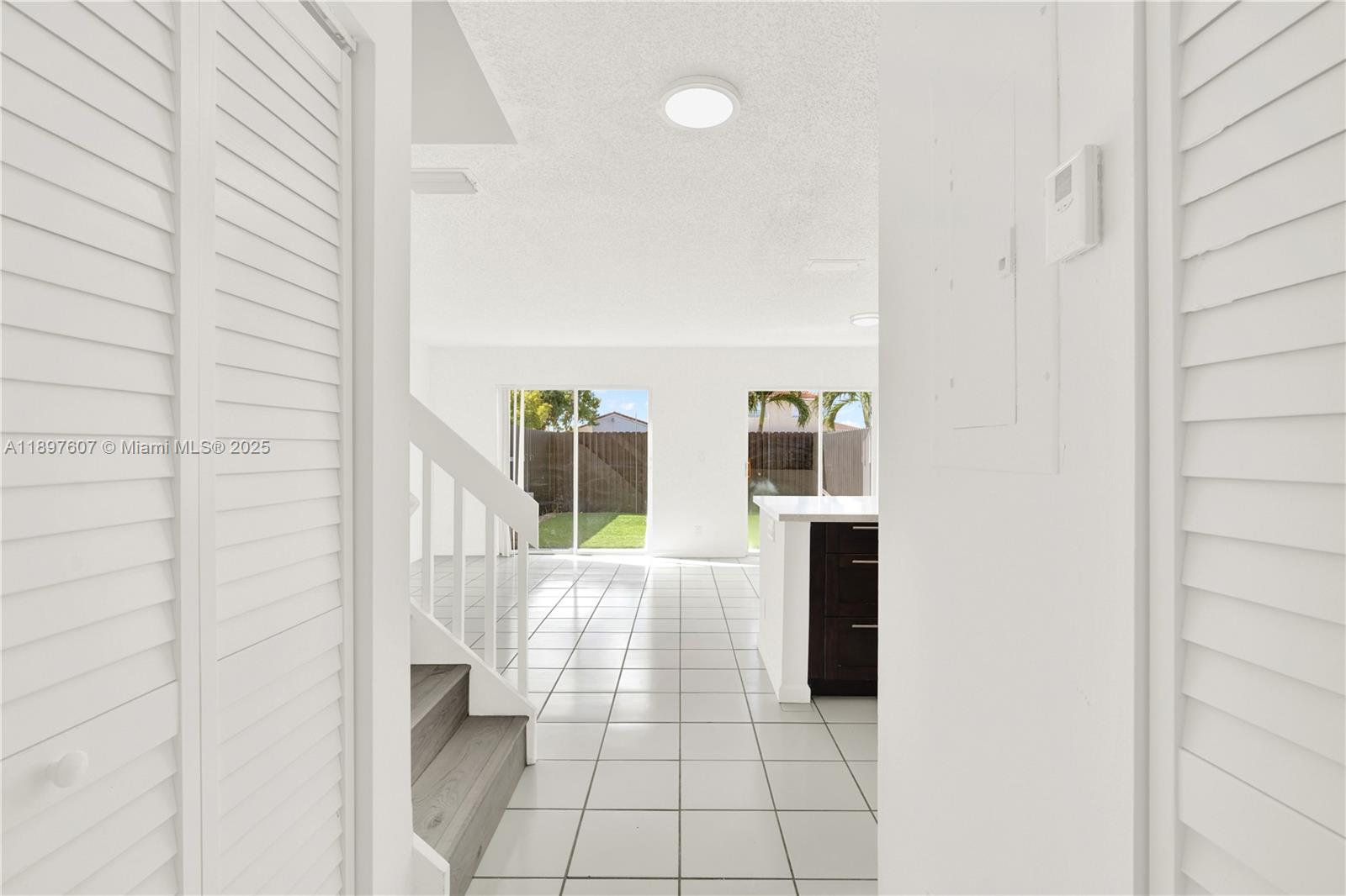 WEITZER SERENA LAKES TOWN - Residential Lease