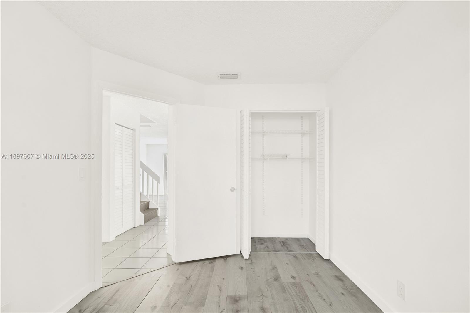 WEITZER SERENA LAKES TOWN - Residential Lease