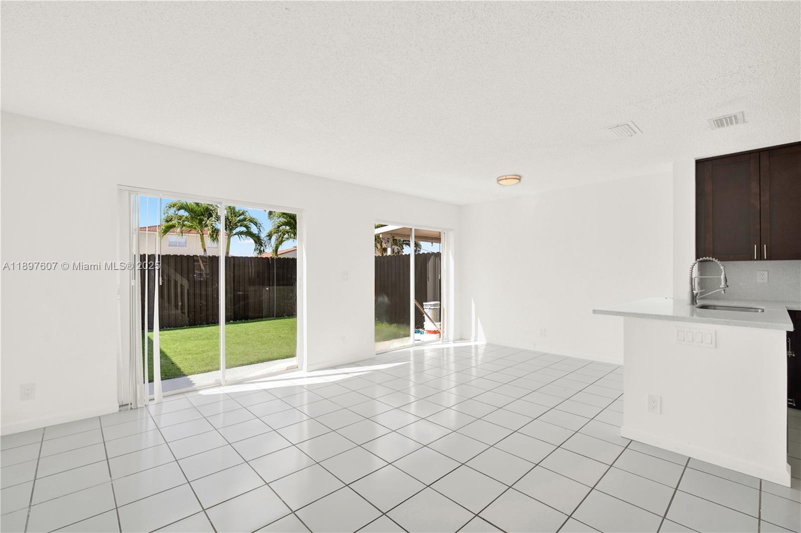 WEITZER SERENA LAKES TOWN - Residential Lease
