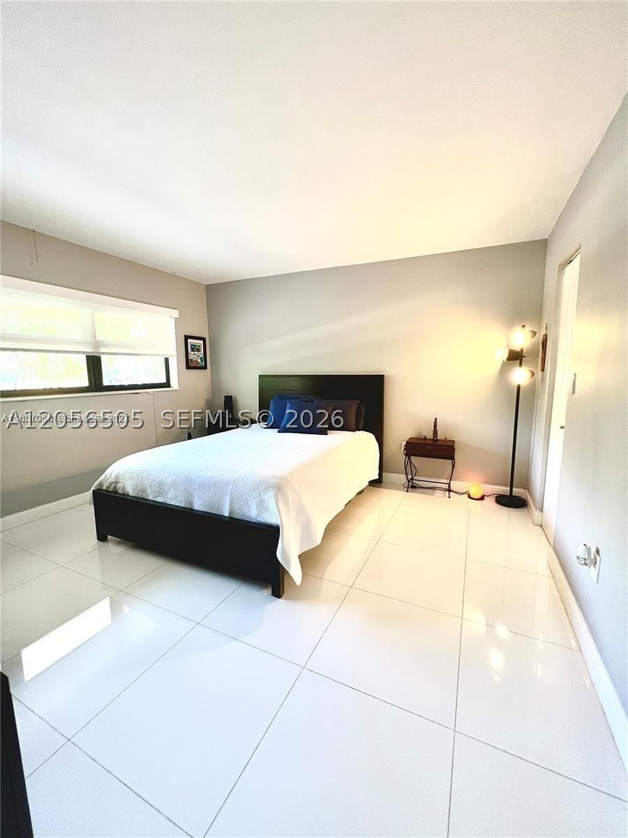 LINDAL APTS CONDO - Residential
