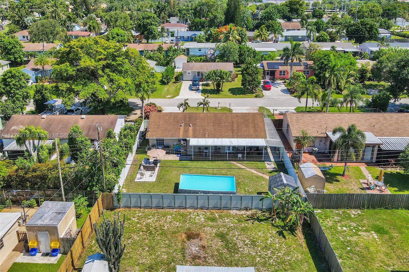 HYPOLUXO VILLAGE 2 - Residential