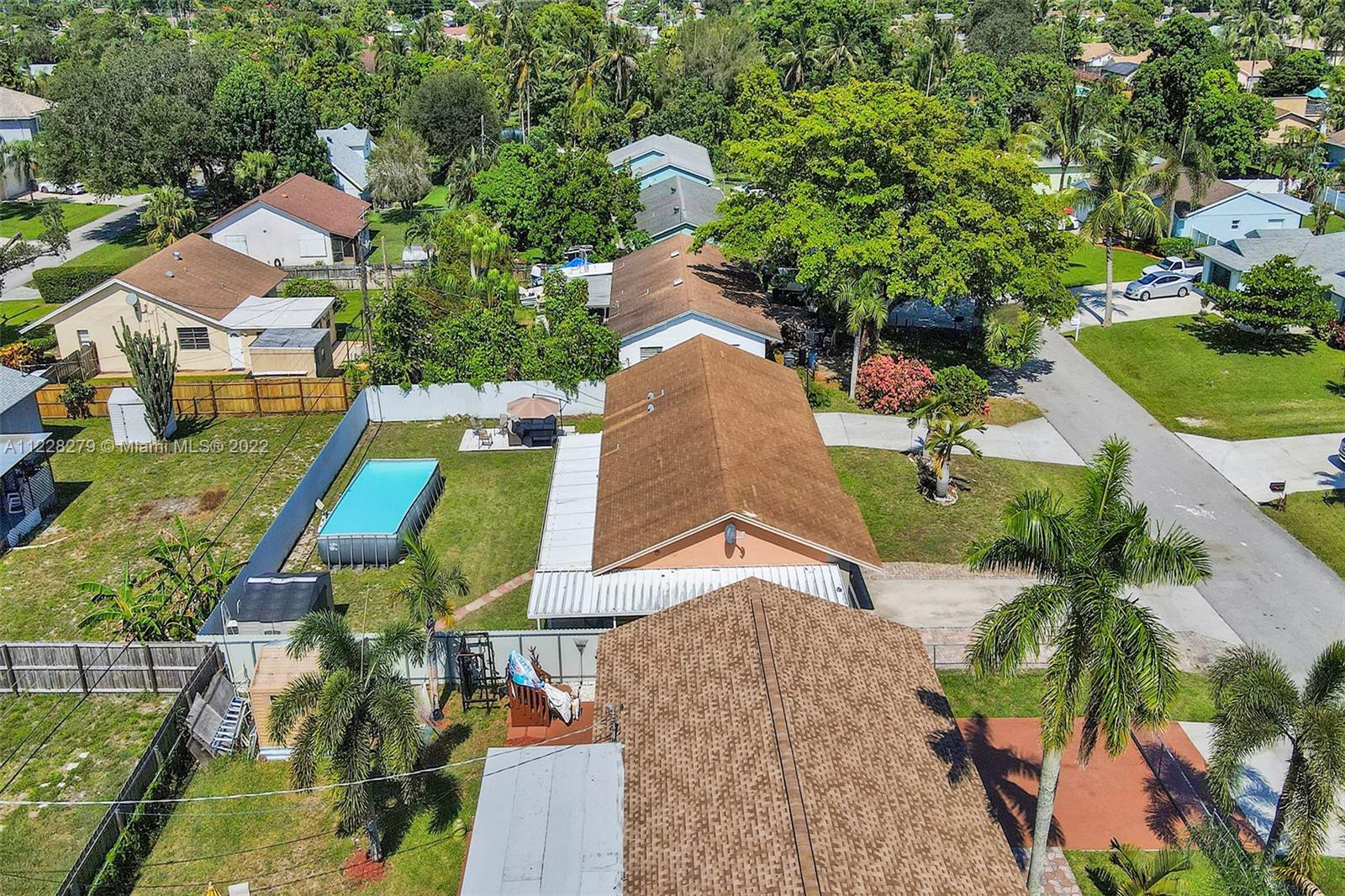HYPOLUXO VILLAGE 2 - Residential