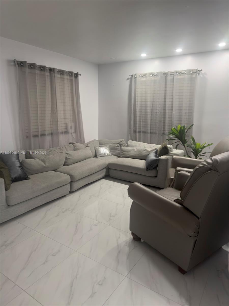 SARATOGA HEIGHTS RE-SUB - Residential
