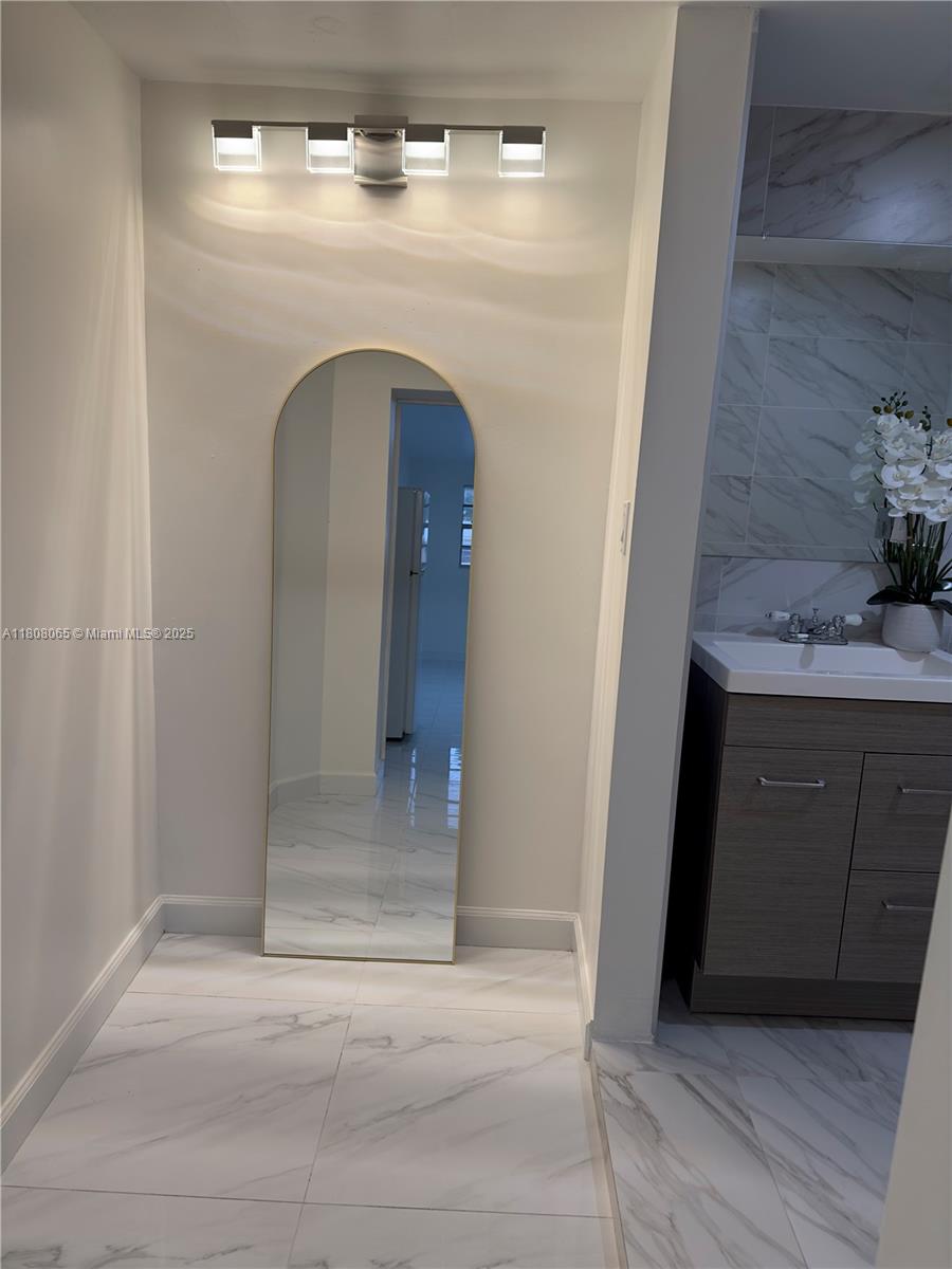 SARATOGA HEIGHTS RE-SUB - Residential