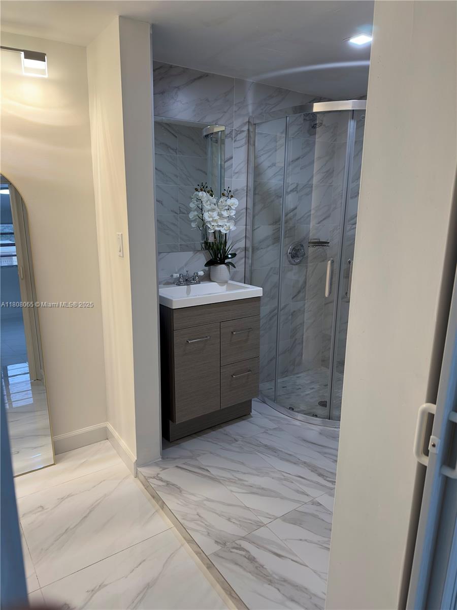 SARATOGA HEIGHTS RE-SUB - Residential