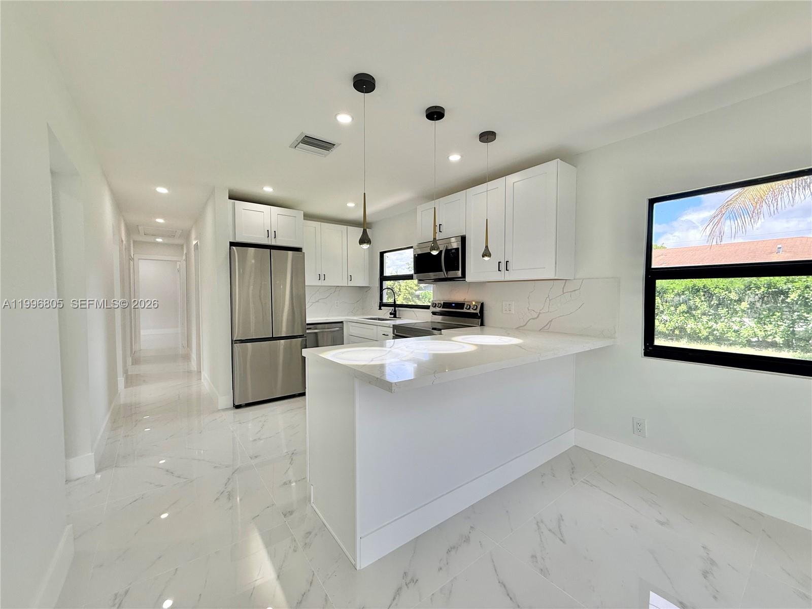 EARLINGTON HEIGHTS - Residential