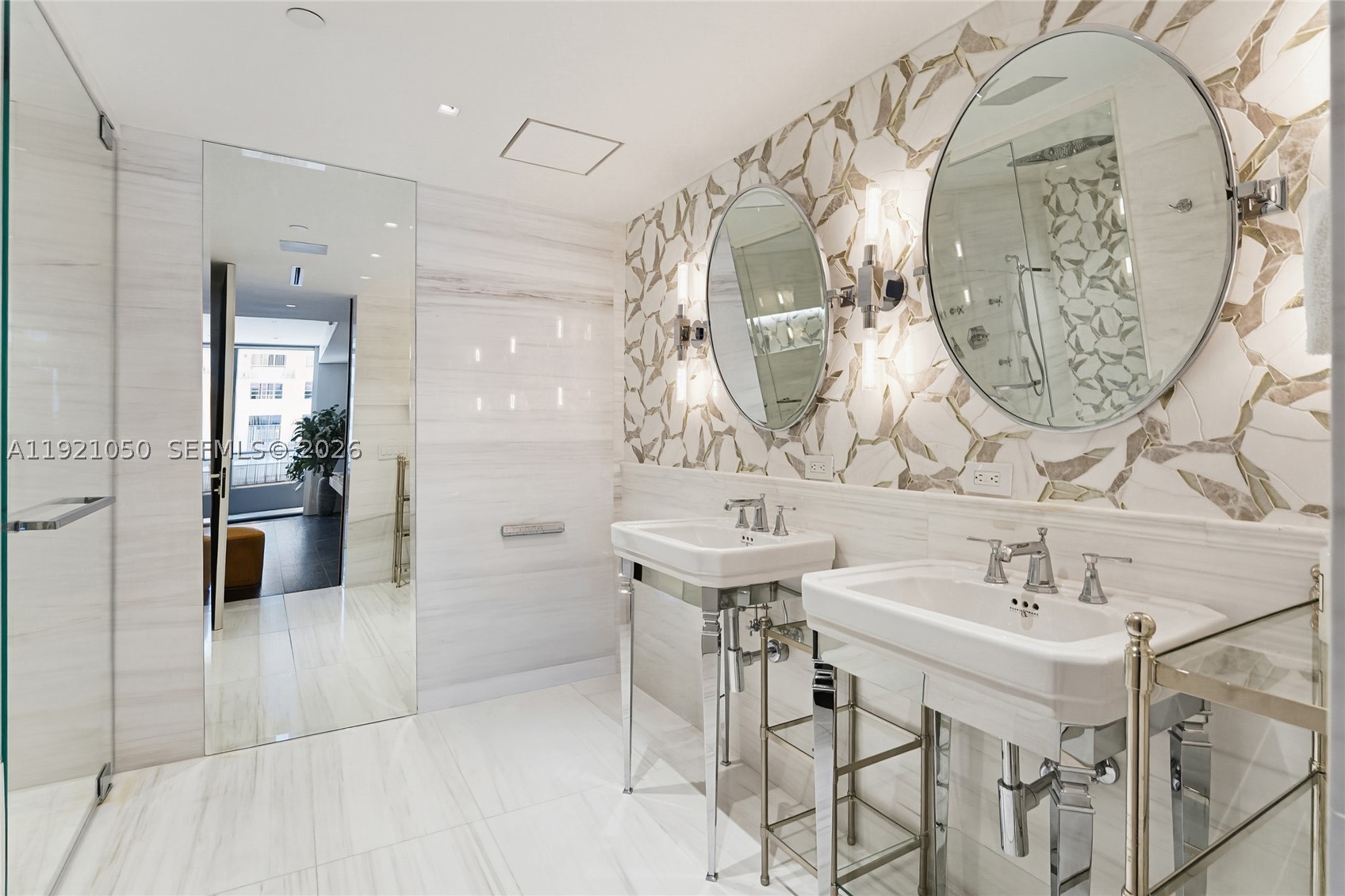 MEI CONDO - Residential