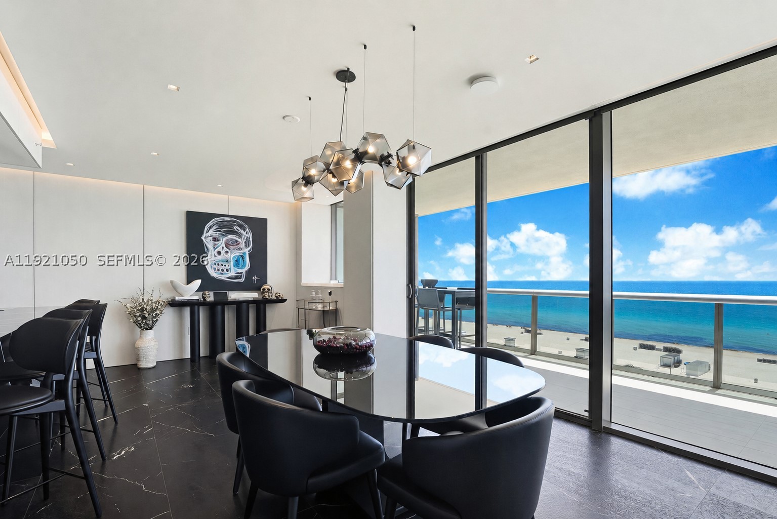 MEI CONDO - Residential