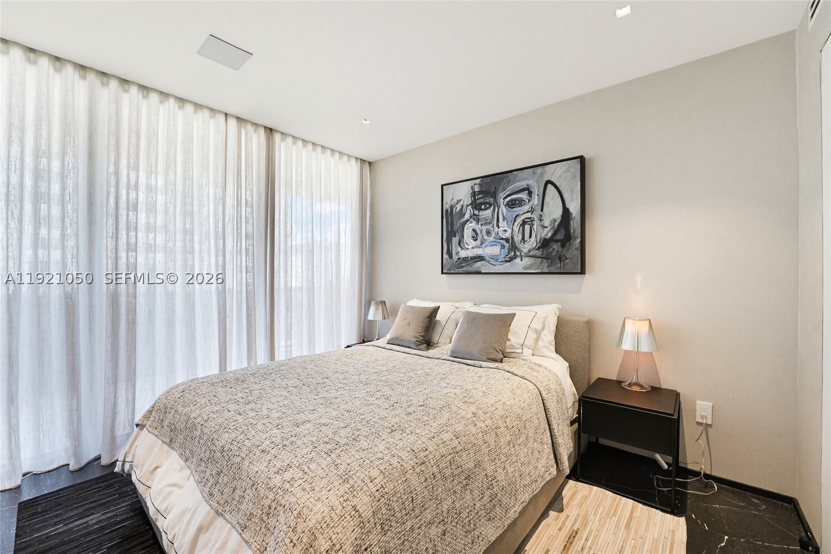 MEI CONDO - Residential