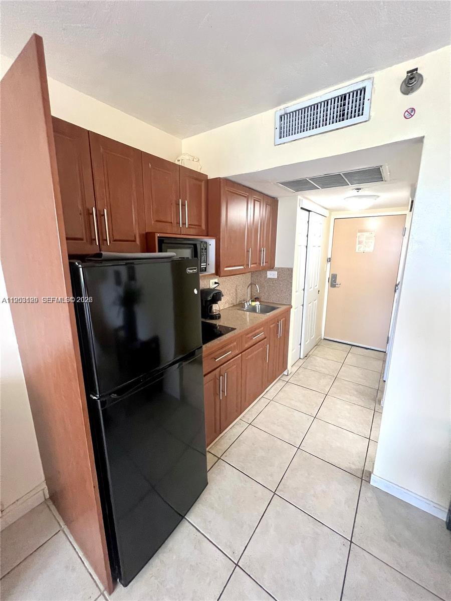 THE AVENTURA BEACH CLUB C - Residential