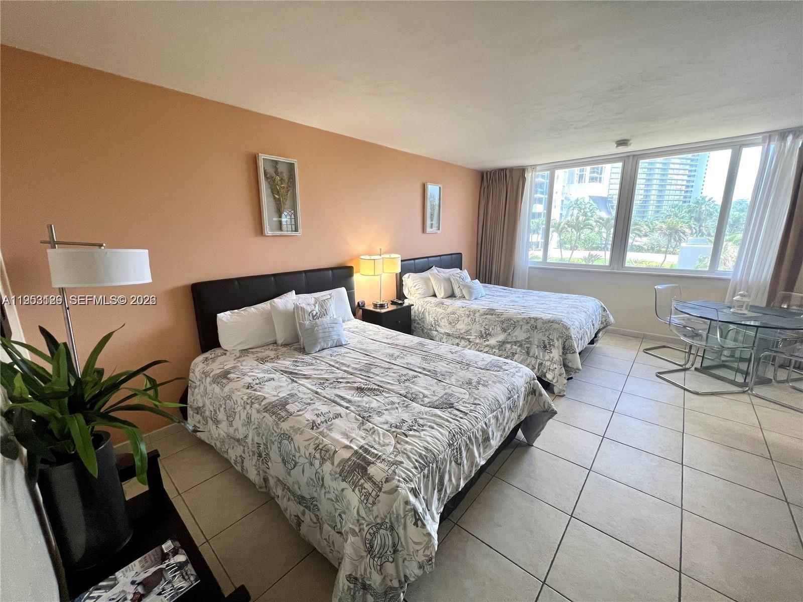 THE AVENTURA BEACH CLUB C - Residential
