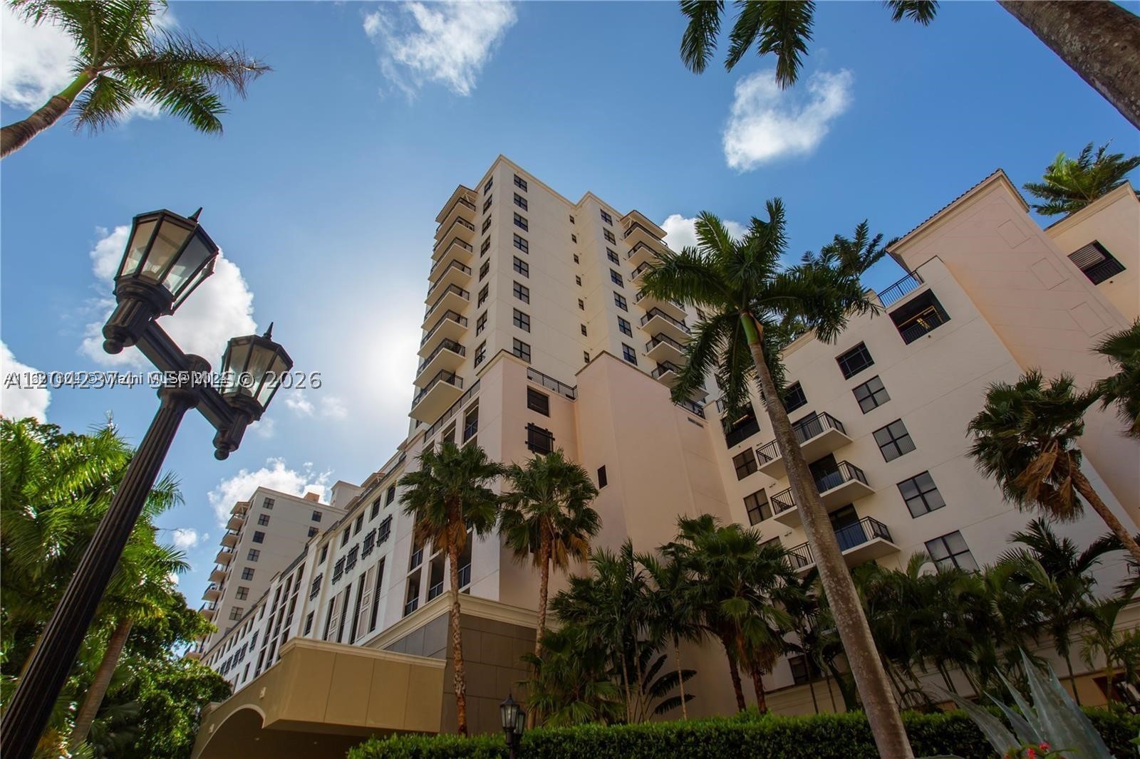PUERTA DE PALMAS CONDO - Residential