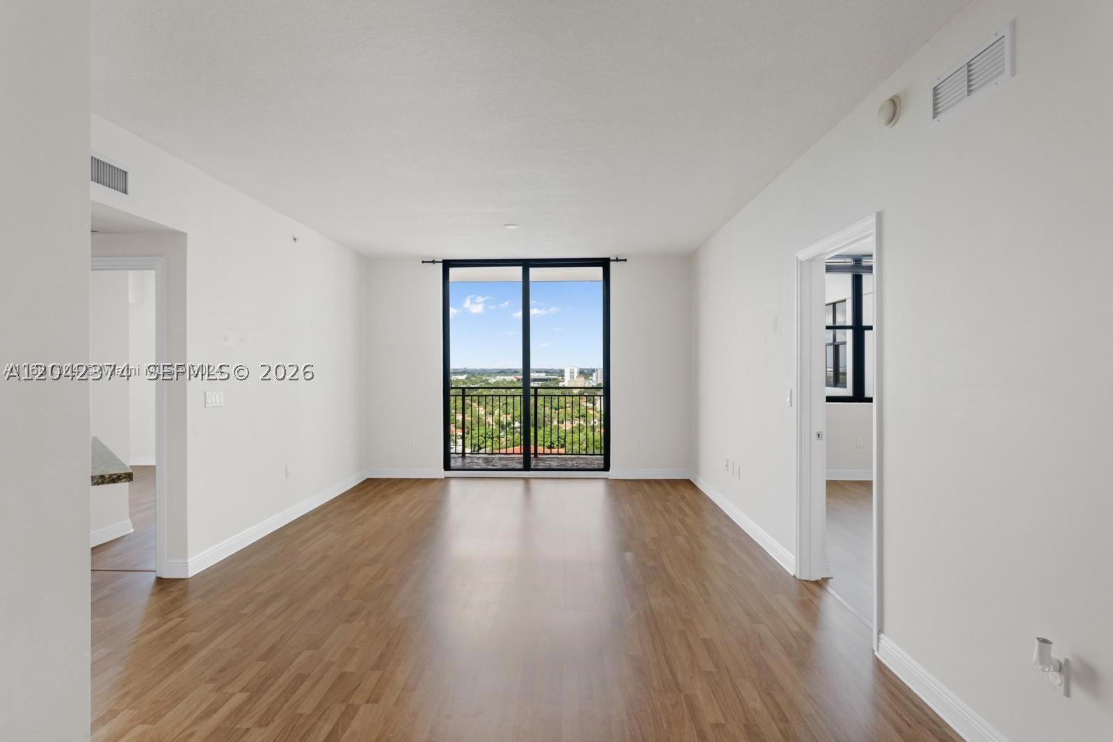 PUERTA DE PALMAS CONDO - Residential