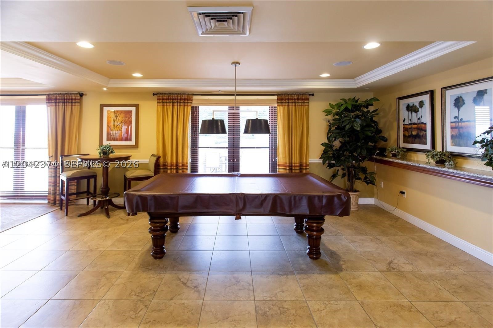 PUERTA DE PALMAS CONDO - Residential