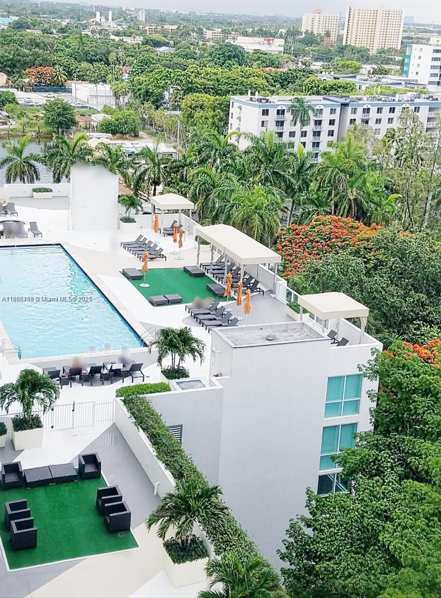 Modern and with amazing view 2 bedroom 2 bathroom ideal for an investor with river views. Big balcony, stainless steel appliances, new washer and dryer. Tenant on place until April 14th, 2026 paying $ 3,000 monthly; ideal for an investor. Terrazas are located short distance and minutes to Brickell, downtown Miami, Edgewater, Hospital area and Miami Airport. Amenities includes: swimming pool, jacuzzi, cabanas, BBQ Stations, gym, sauna, party room, business center, storage, gated with 24 hours guard. Concierge, river walk and dog park. Very close is River Landing with full restaurants and shopping. The sale is all cash. Lowest price in the building per sqft. An excellent opportunity for savvy buyers.