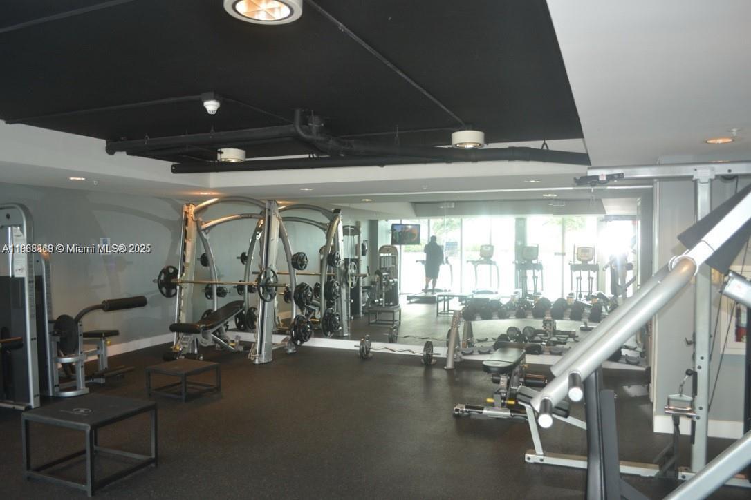TERRAZAS RIVERPARK VILLAG - Residential