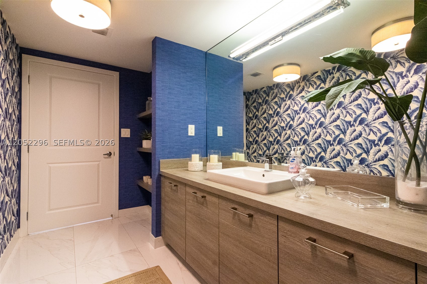 400 SUNNY ISLES CONDO WES - Residential