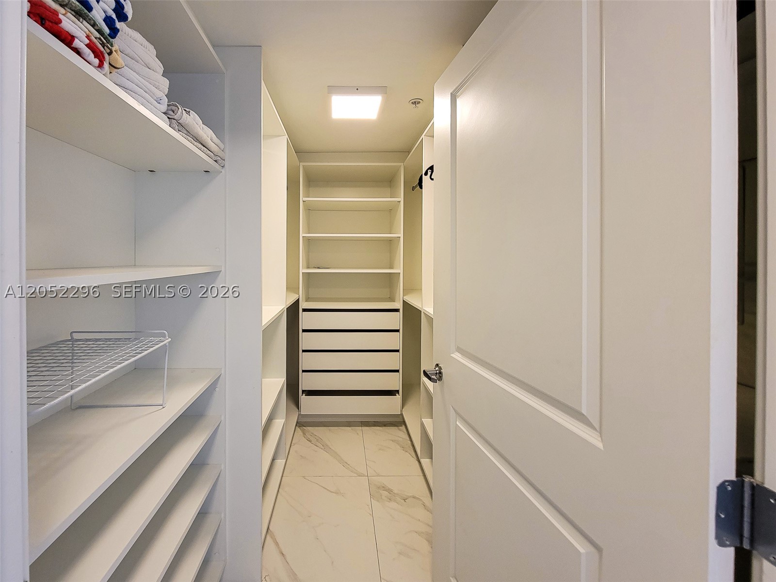 400 SUNNY ISLES CONDO WES - Residential