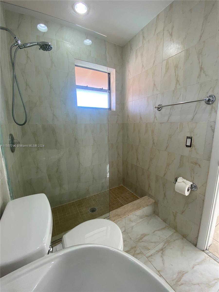 THE BELLAGIO CONDO - Residential Lease