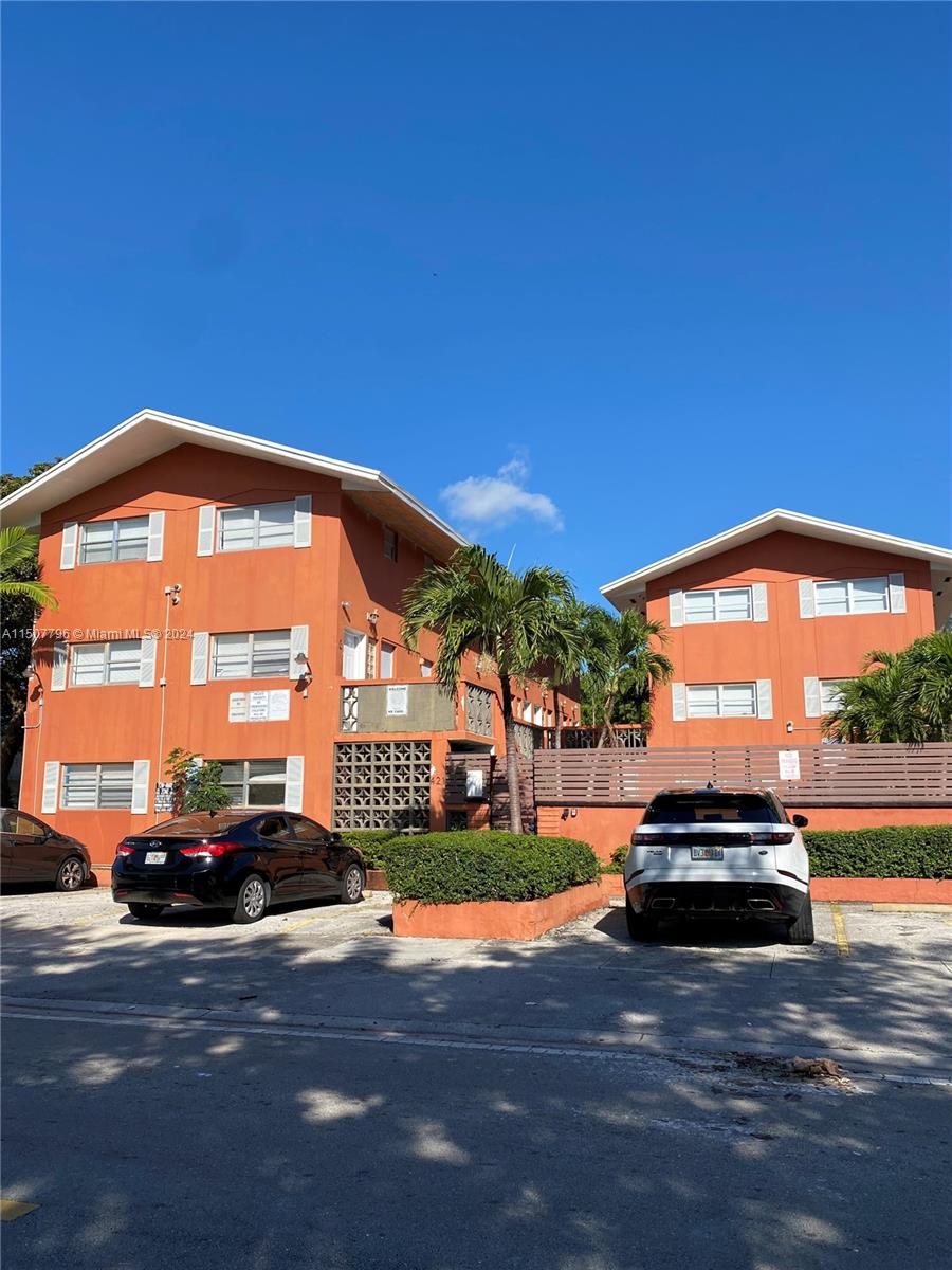 THE BELLAGIO CONDO - Residential Lease