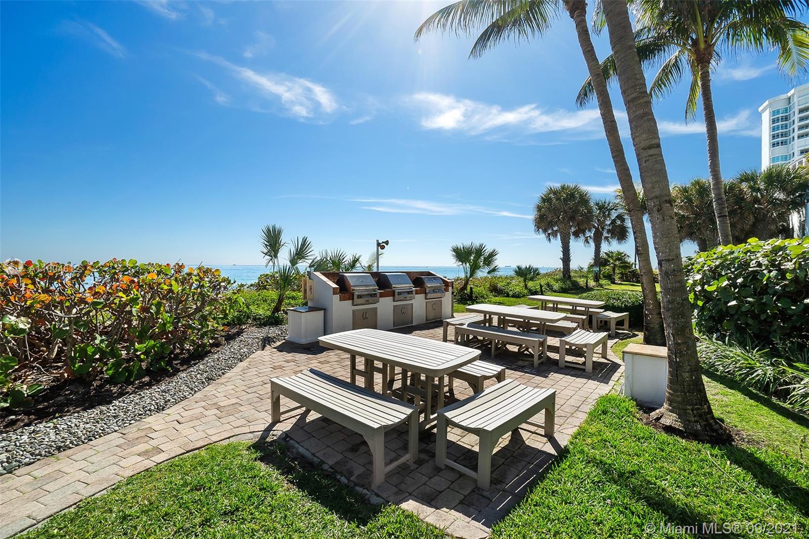 AQUAZUL CONDO - Residential