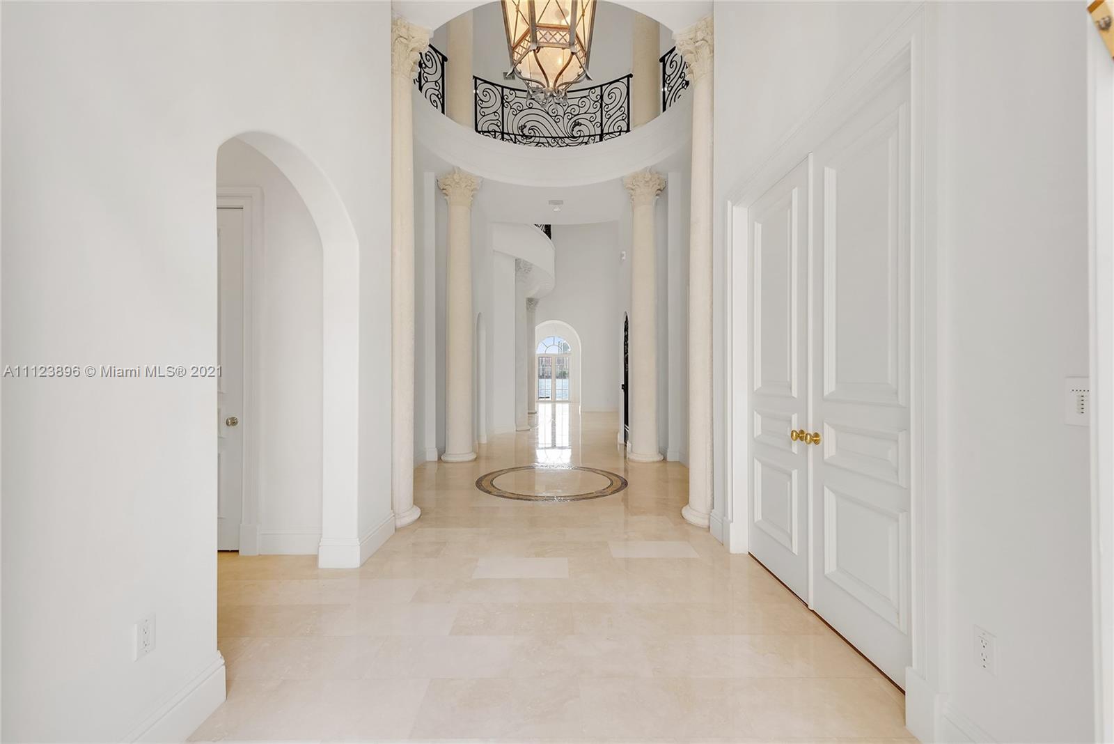 ISLAND ESTATES - Residential