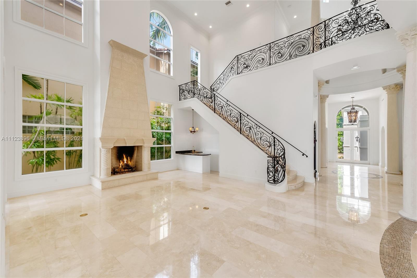 ISLAND ESTATES - Residential