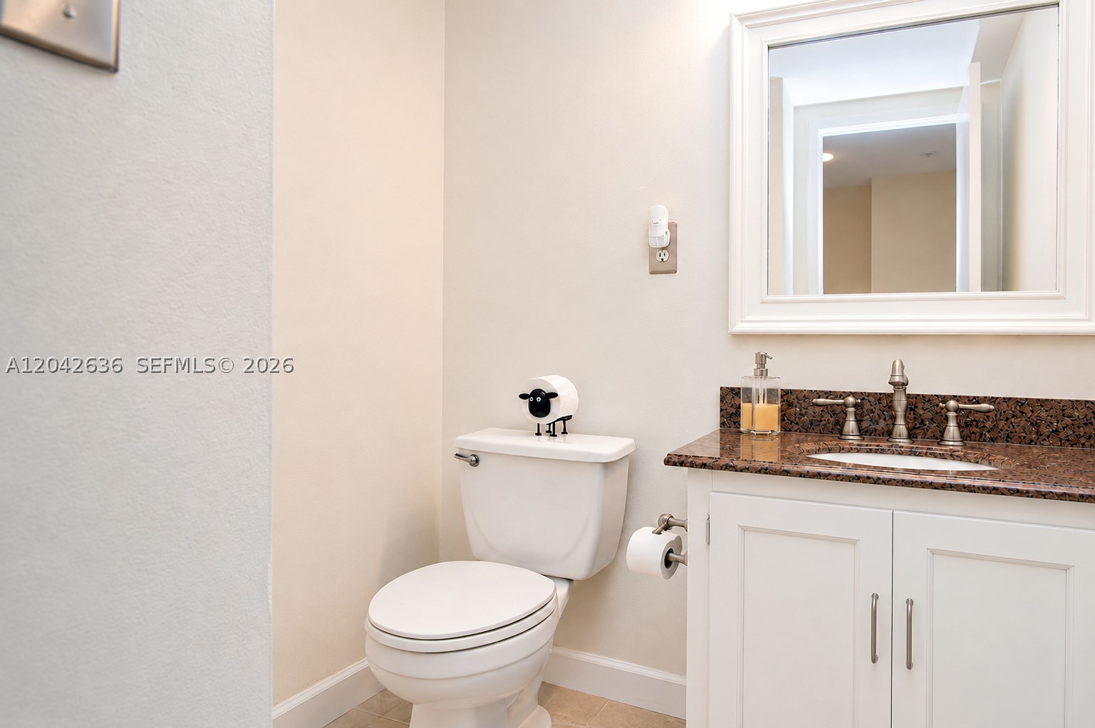 OCEANVIEW BUILDING A COND - Residential Lease