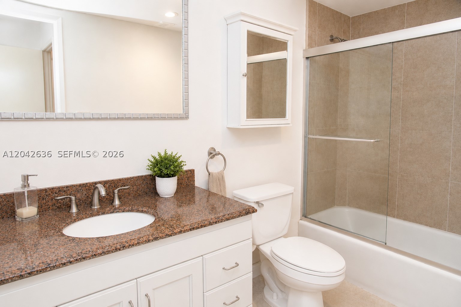 OCEANVIEW BUILDING A COND - Residential Lease