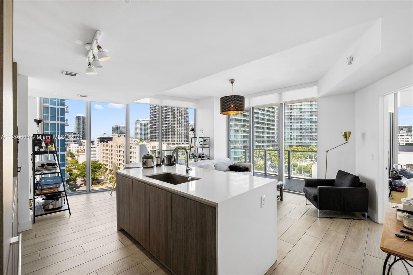 BISCAYNE BEACH CONDO - Residential
