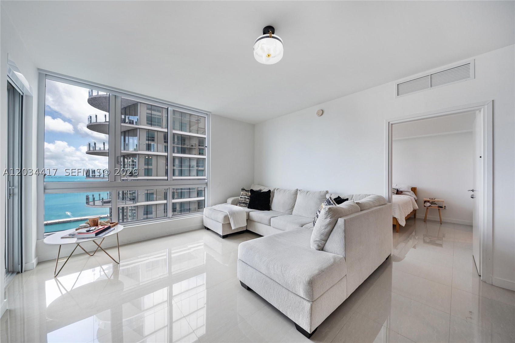MET 1 CONDO - Residential