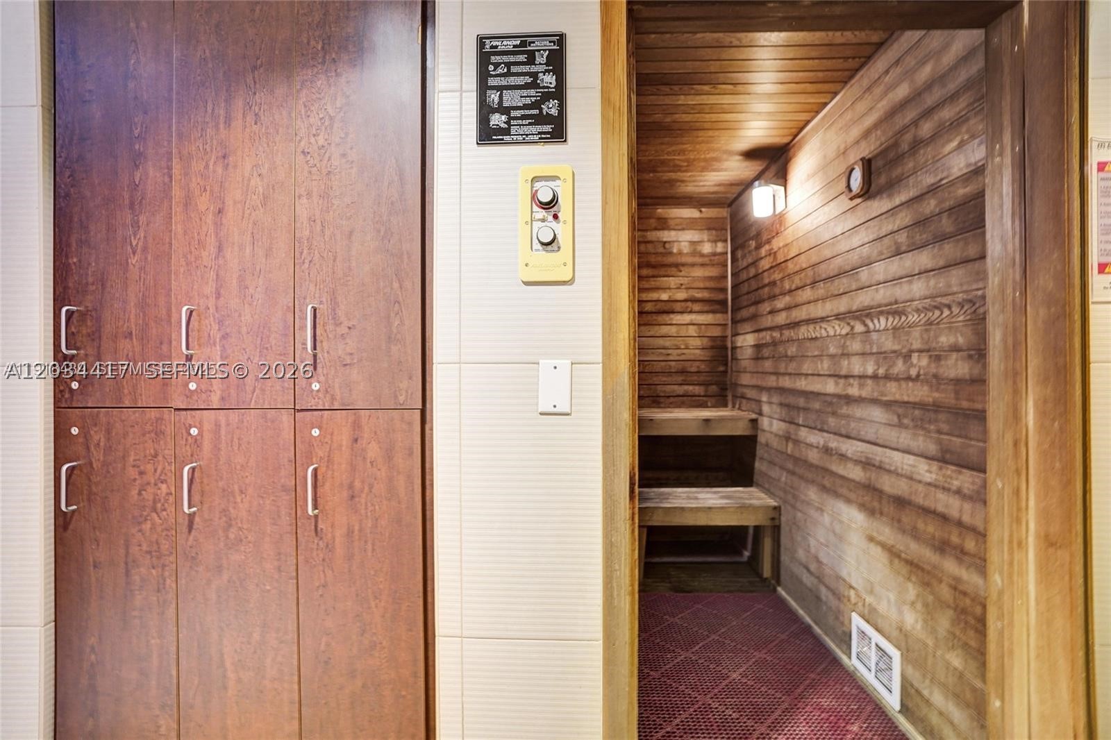MET 1 CONDO - Residential