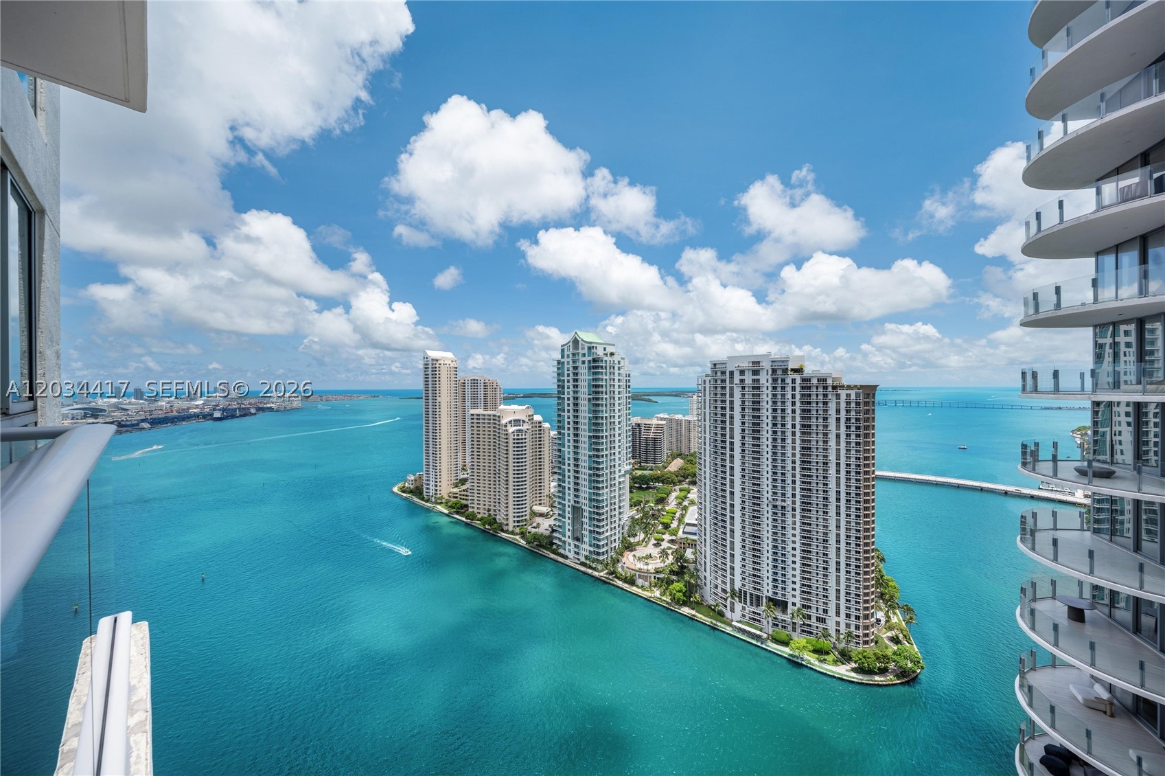 MET 1 CONDO - Residential