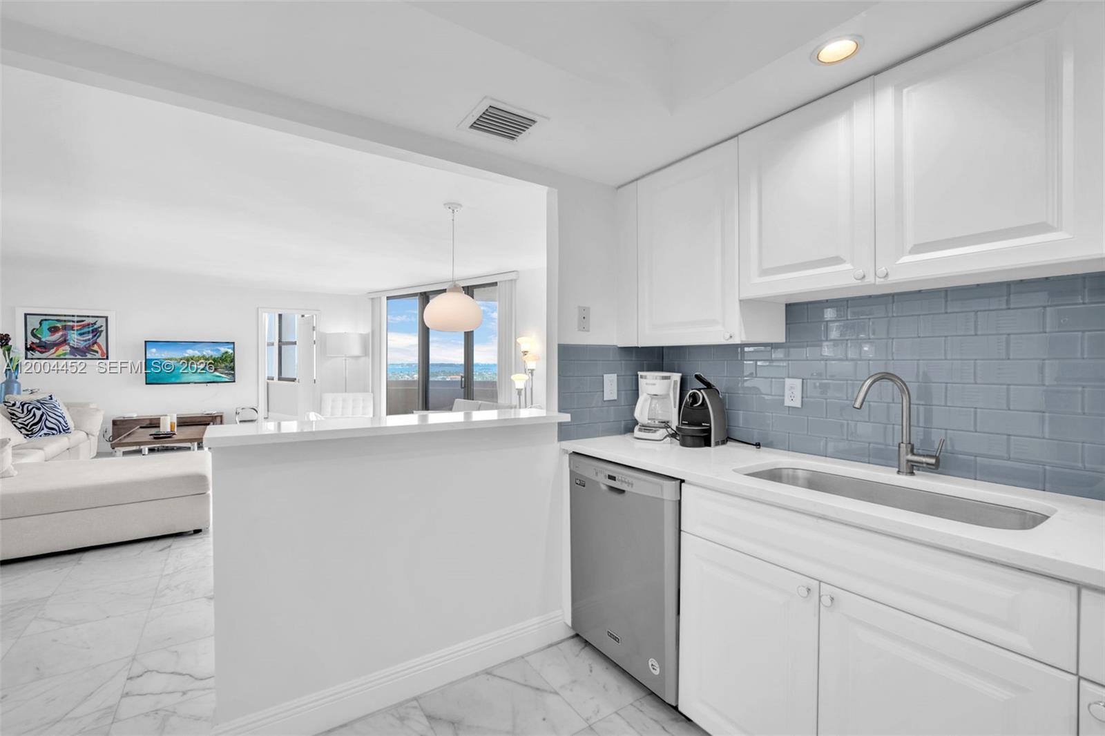 PHOENIX TOWERS CONDO - Residential