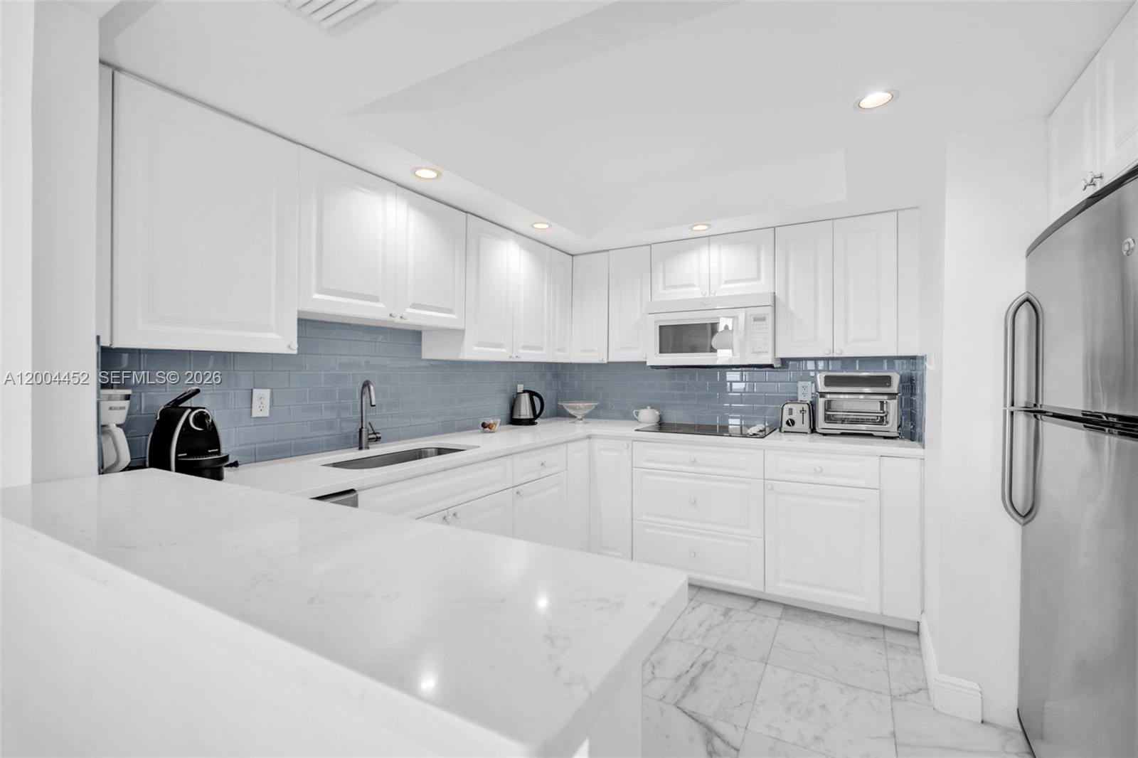 PHOENIX TOWERS CONDO - Residential