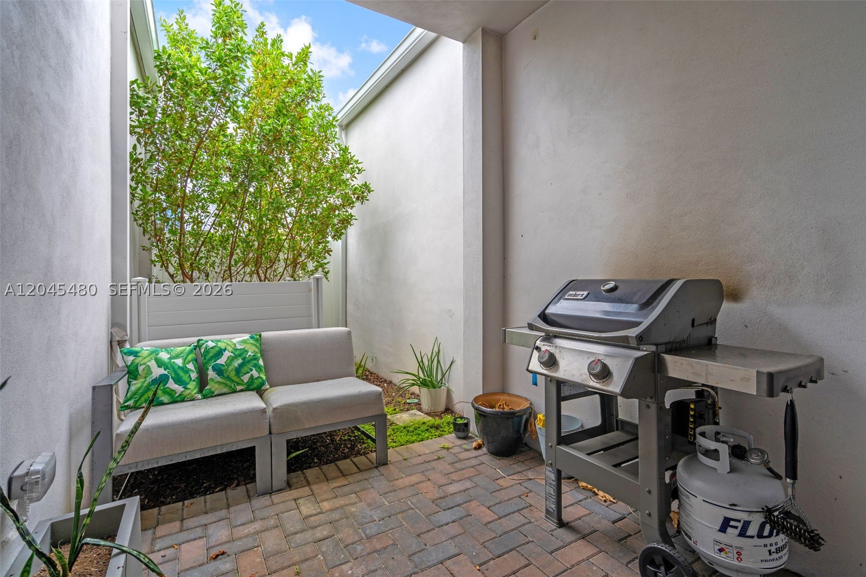 GARDENIA PARK - Residential