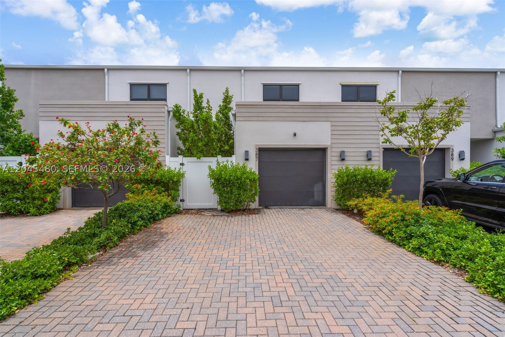GARDENIA PARK - Residential