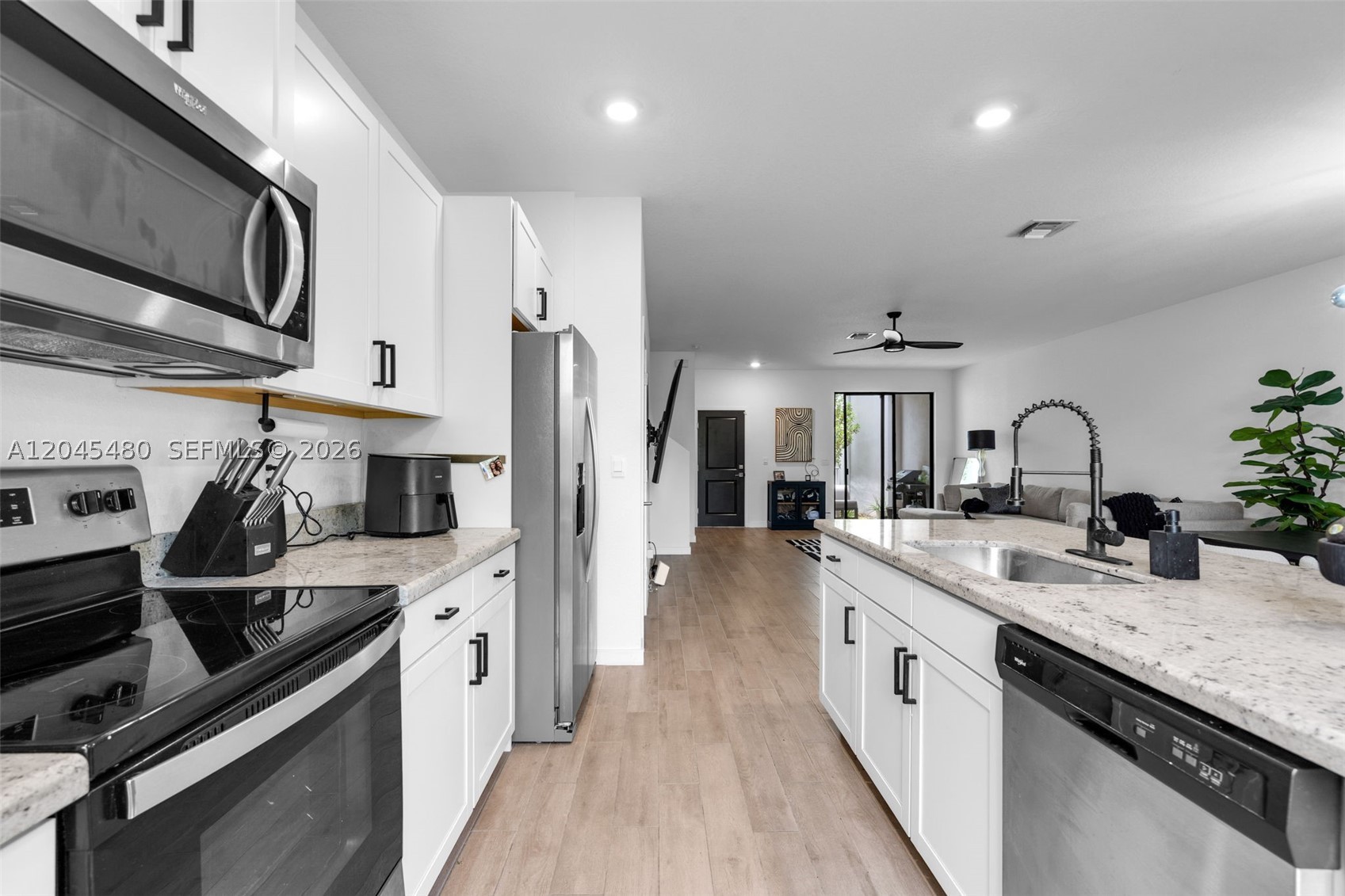 GARDENIA PARK - Residential
