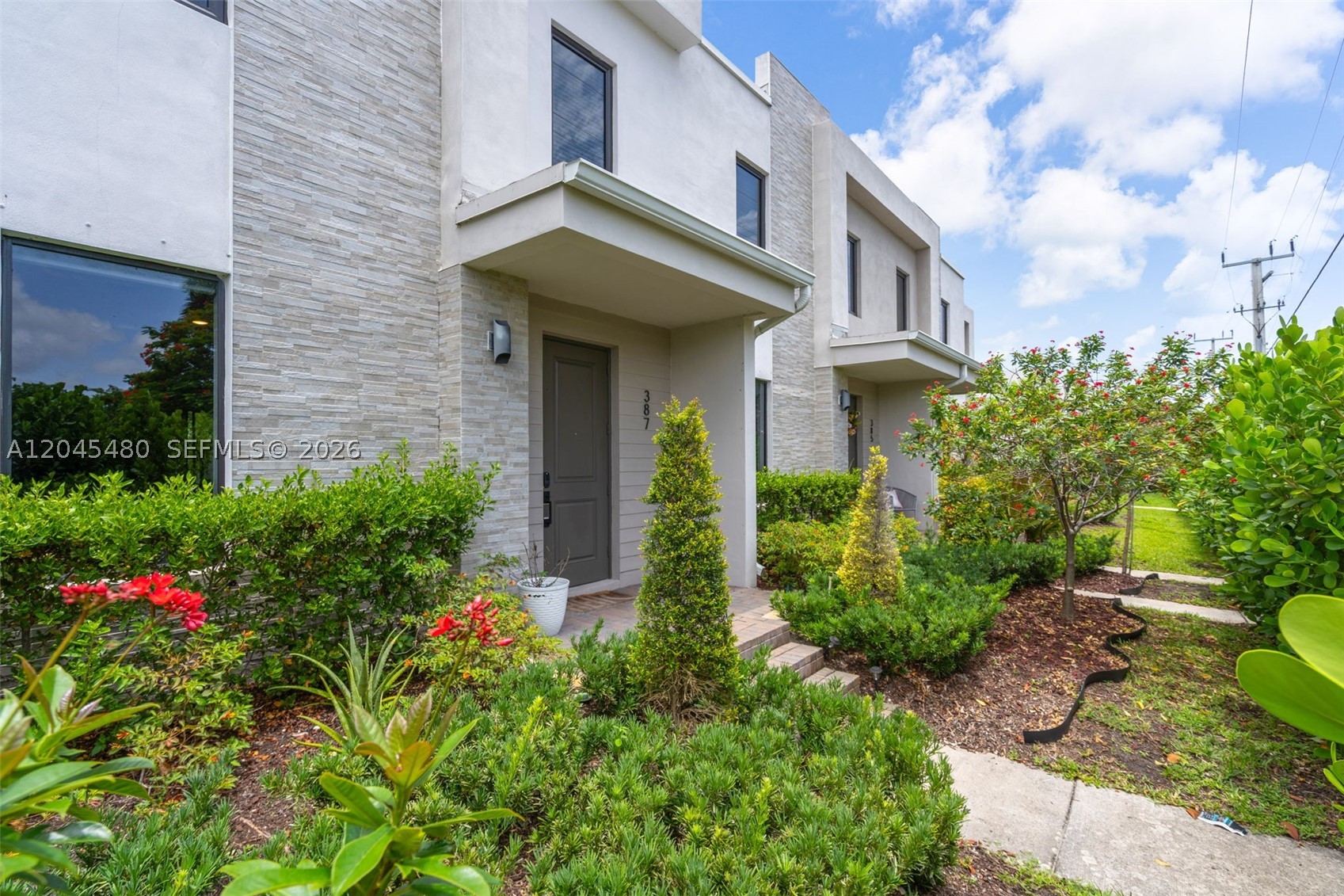 GARDENIA PARK - Residential