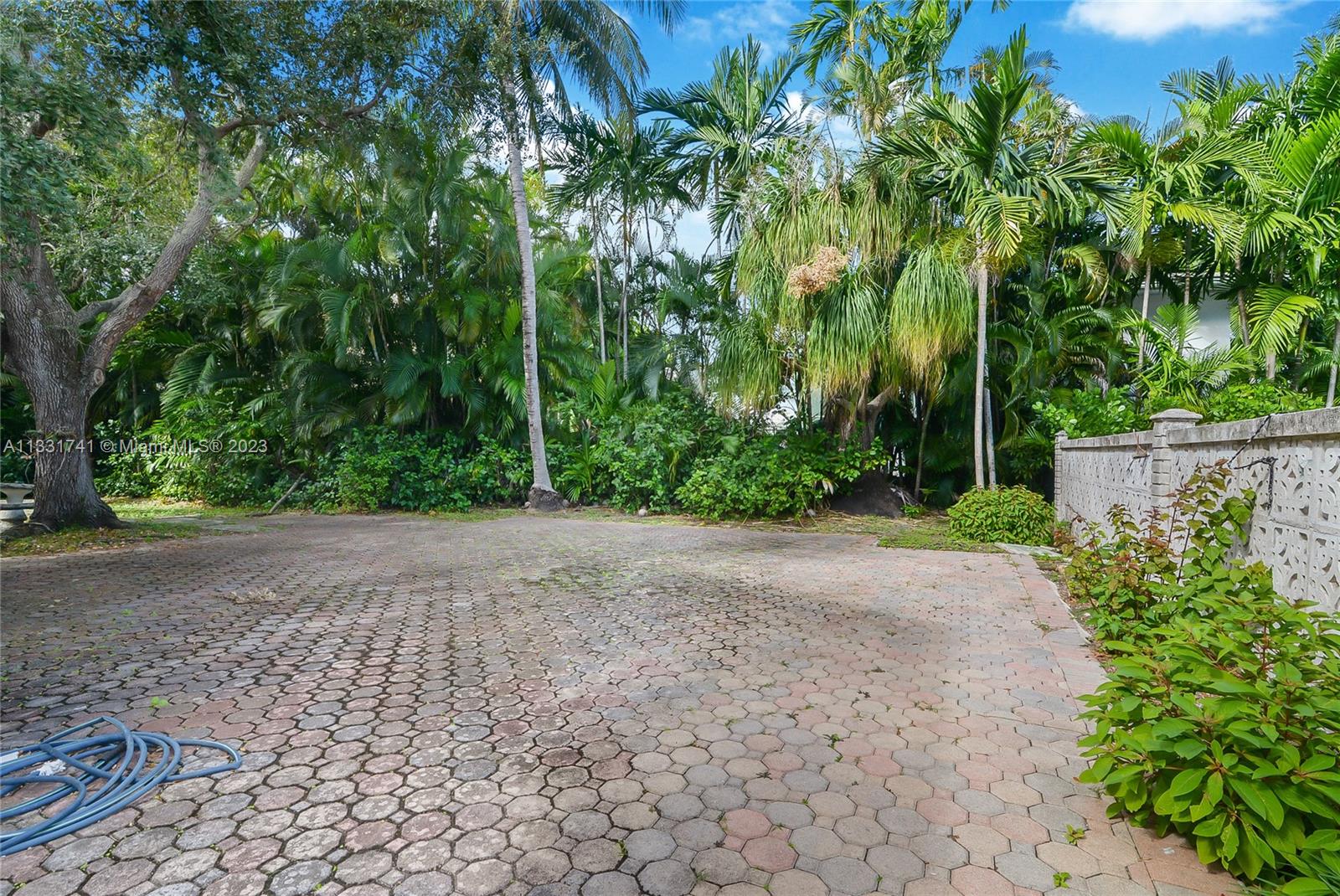 BAL HARBOUR RESIDENTIAL S - Residential