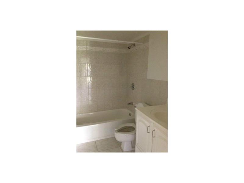 HAMPTON COURT CONDO - Residential Lease
