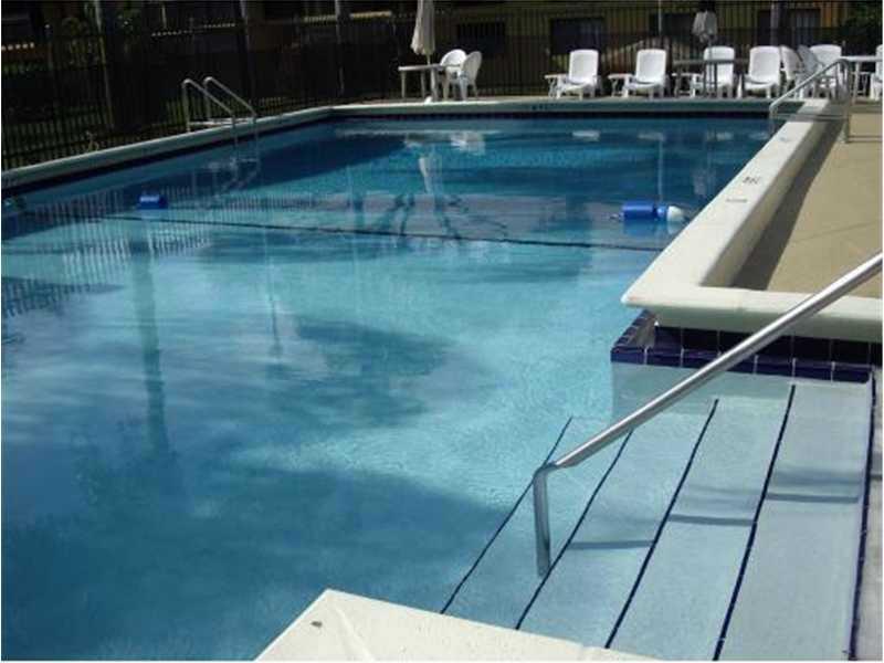 HAMPTON COURT CONDO - Residential Lease