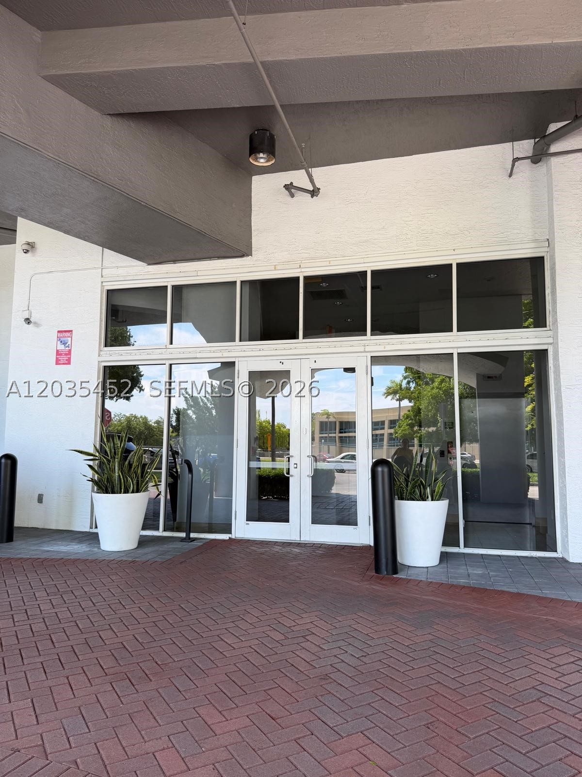 ALTOS DE MIAMI CONDO - Residential Lease