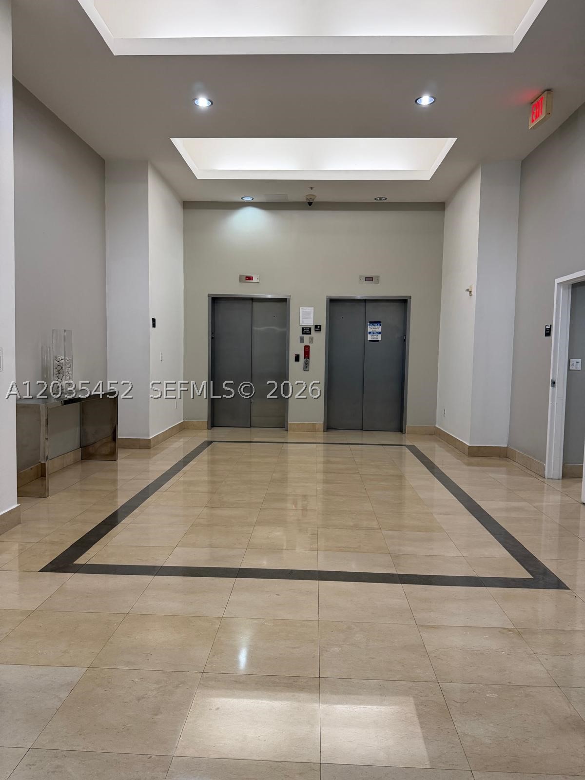 ALTOS DE MIAMI CONDO - Residential Lease